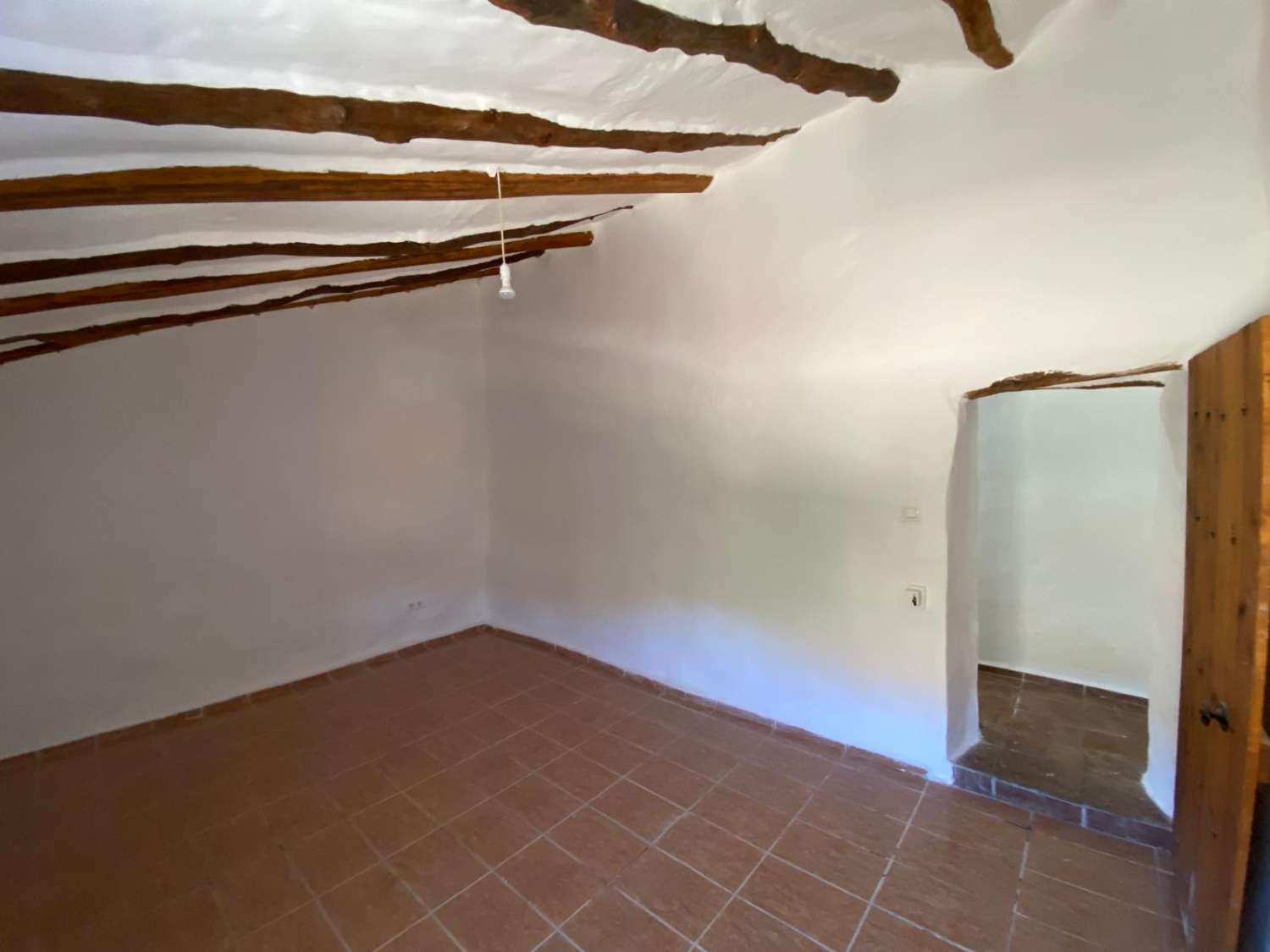 Superbe maison de 2/3 chambres avec jardin au cœur d'Oria, avec possibilité d'acquérir la propriété voisine.***