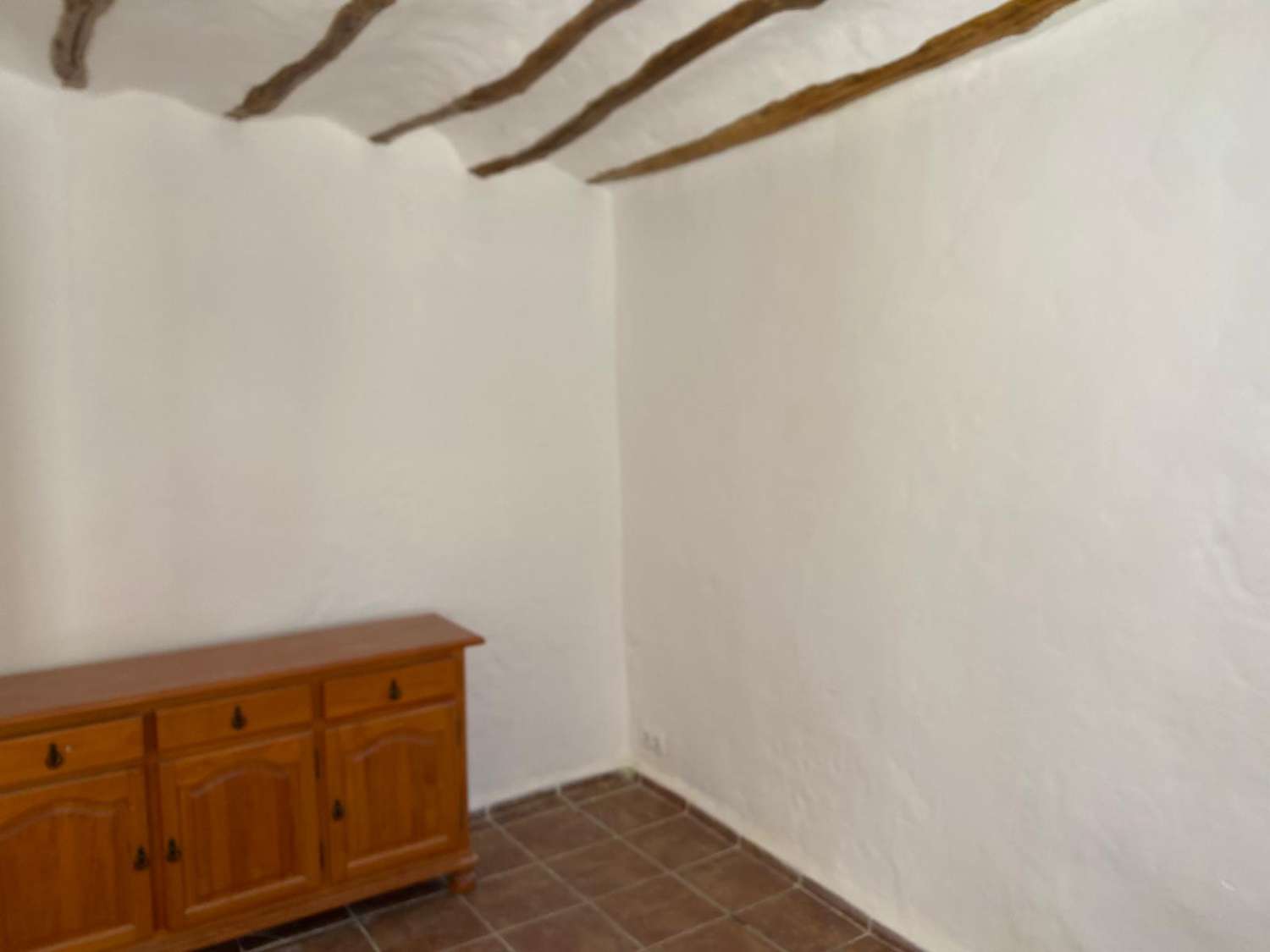 Superbe maison de 2/3 chambres avec jardin au cœur d'Oria, avec possibilité d'acquérir la propriété voisine.***