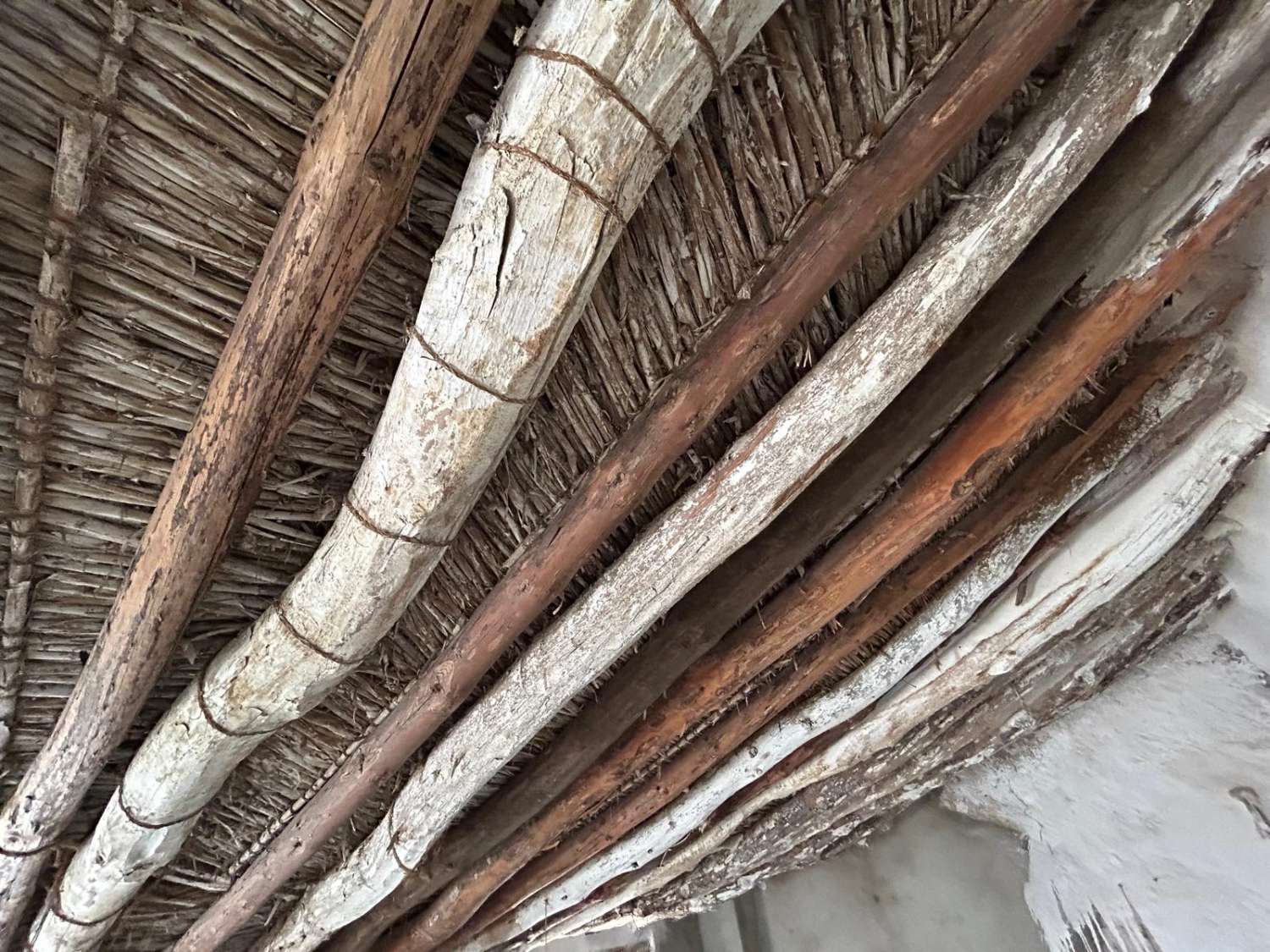 Large town house near Oria church square for reform