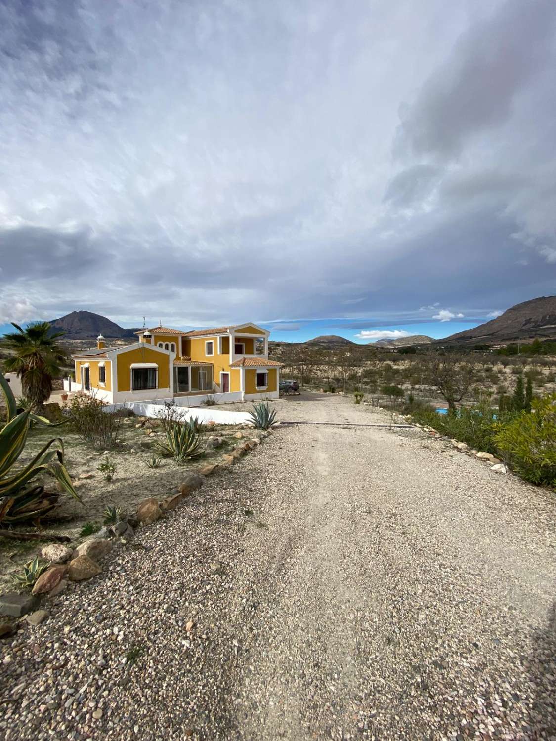 Impresionante villa de con piscina y terreno en Vélez-Blanco