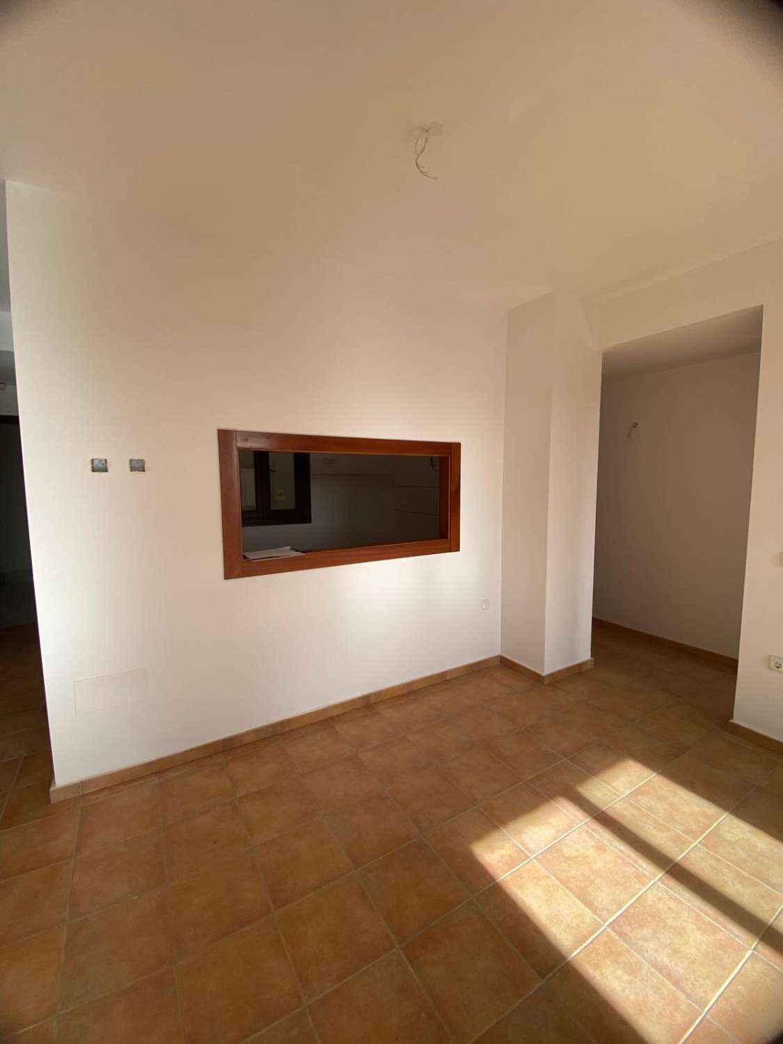 Luxe appartement met 2 slaapkamers, 2 badkamers en een prachtig uitzicht in Velez Blanco