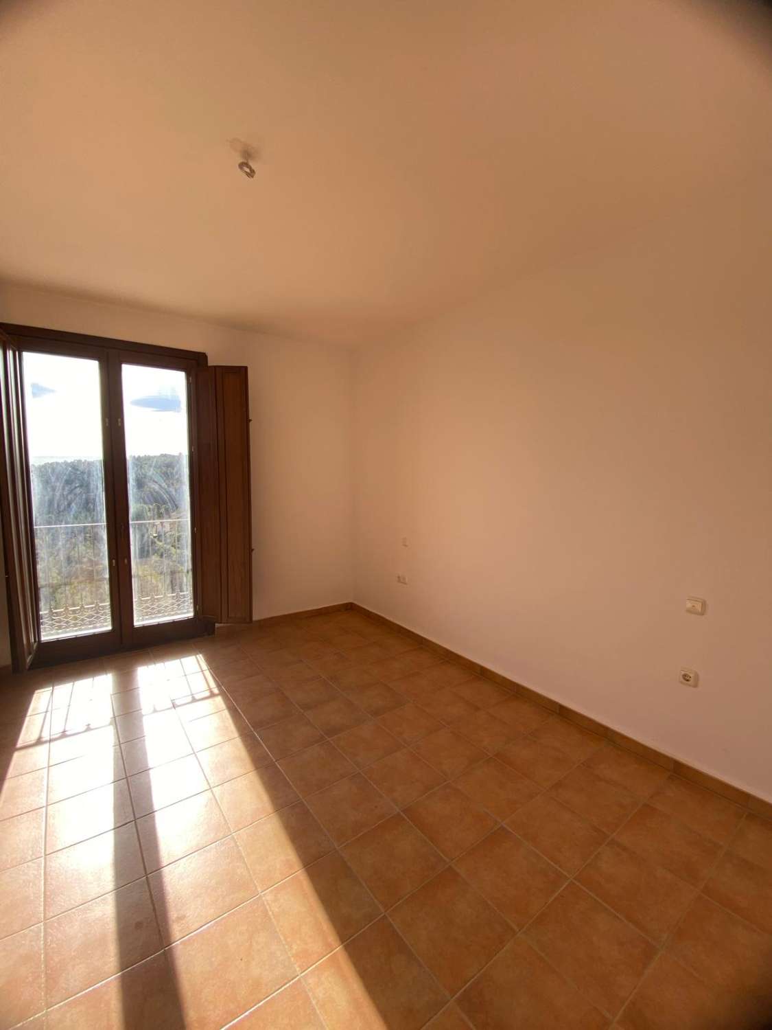 Luxe appartement met 2 slaapkamers, 2 badkamers en prachtig uitzicht op een toplocatie (1ºB)