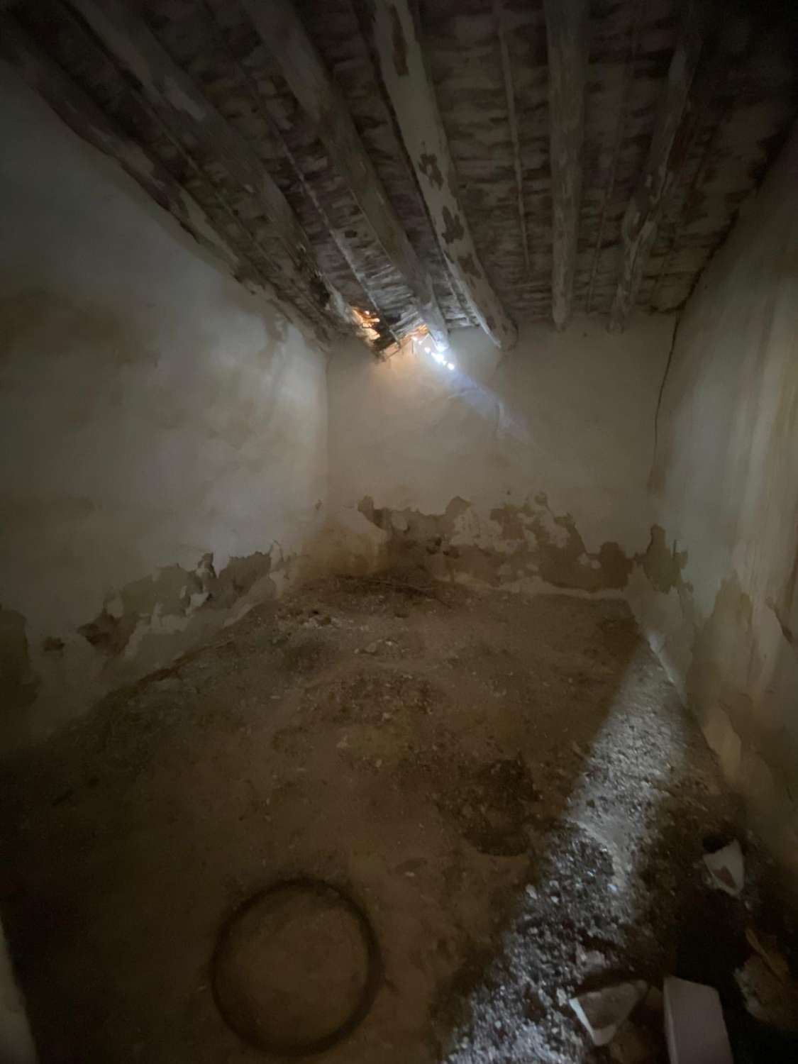 Boerderij met 3 hectare grond op 7 km van Vélez Rubio met fantastisch uitzicht