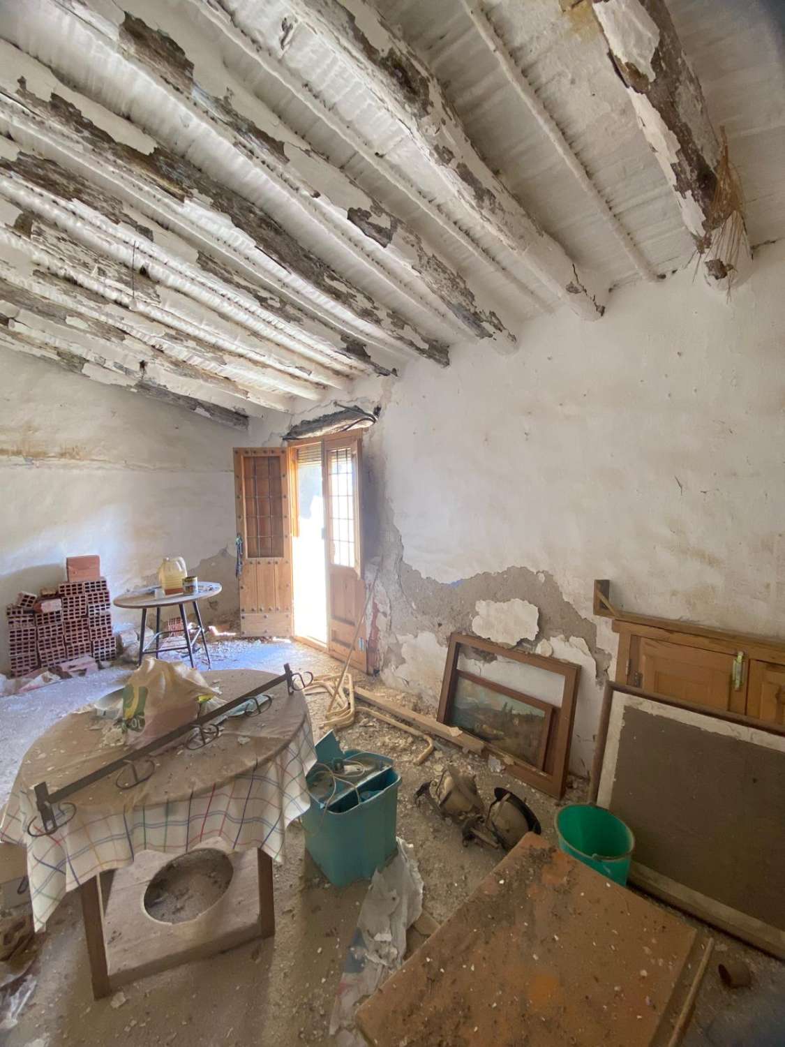 Boerderij met 3 hectare grond op 7 km van Vélez Rubio met fantastisch uitzicht