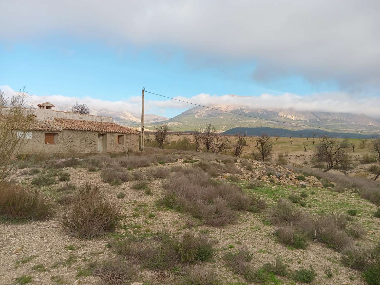 Boerderij met 3 hectare grond op 7 km van Vélez Rubio met fantastisch uitzicht