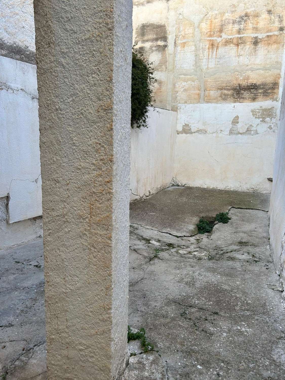 Geräumiges 4-stöckiges Herrenhaus mit Terrasse und Patio in Vélez-Blanco