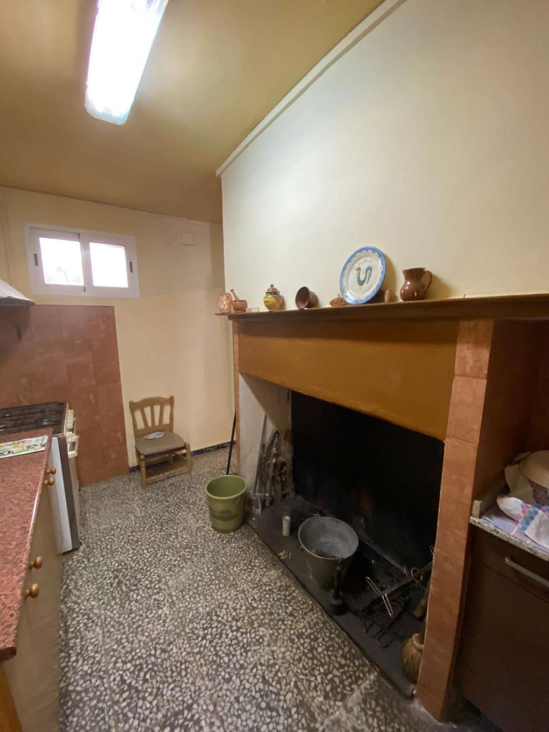 Casa de pueblo y garaje en María