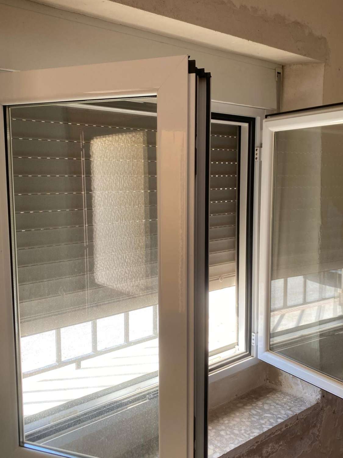 Casa de pueblo y garaje en María