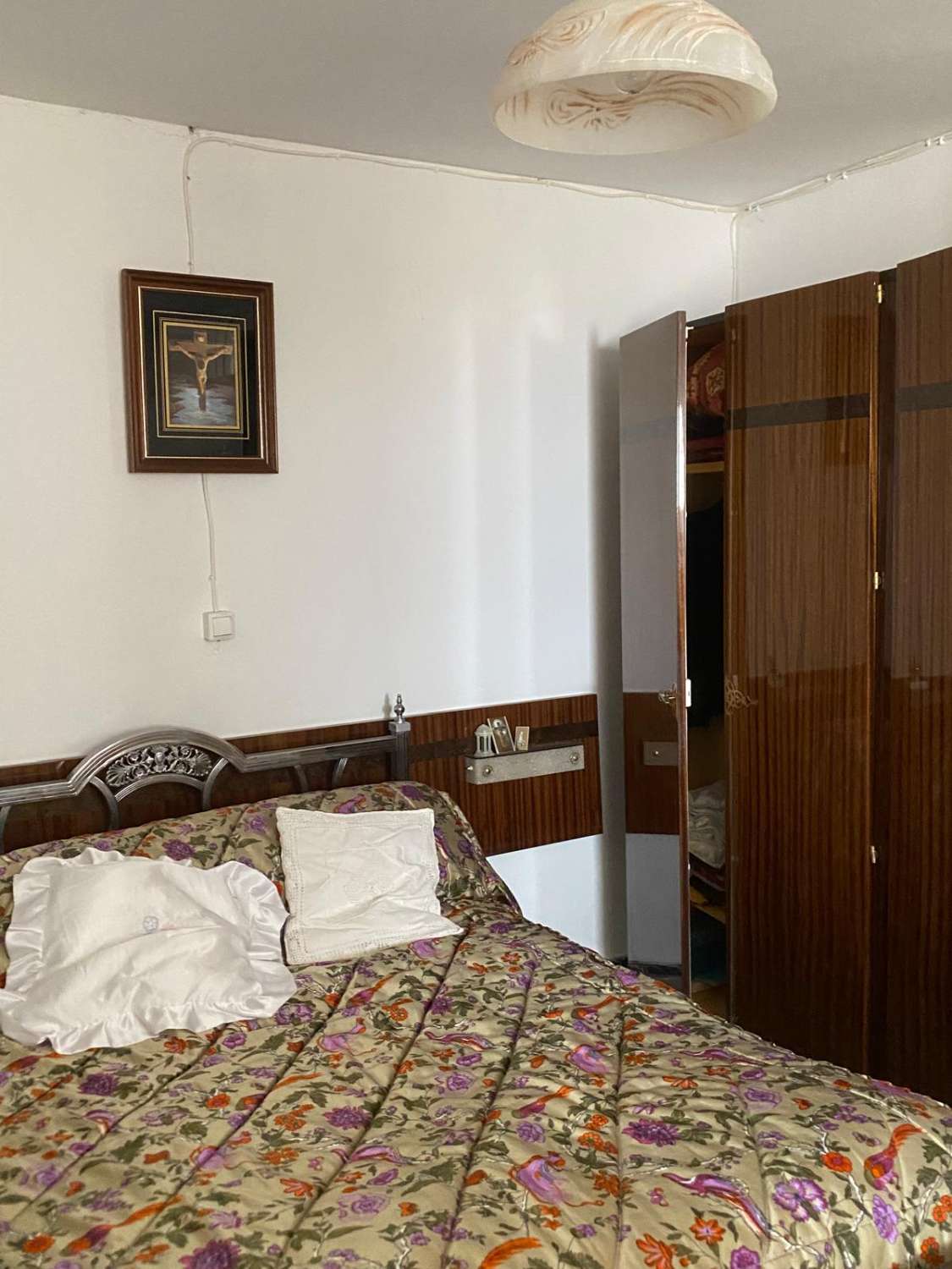 Casa de pueblo y garaje en María