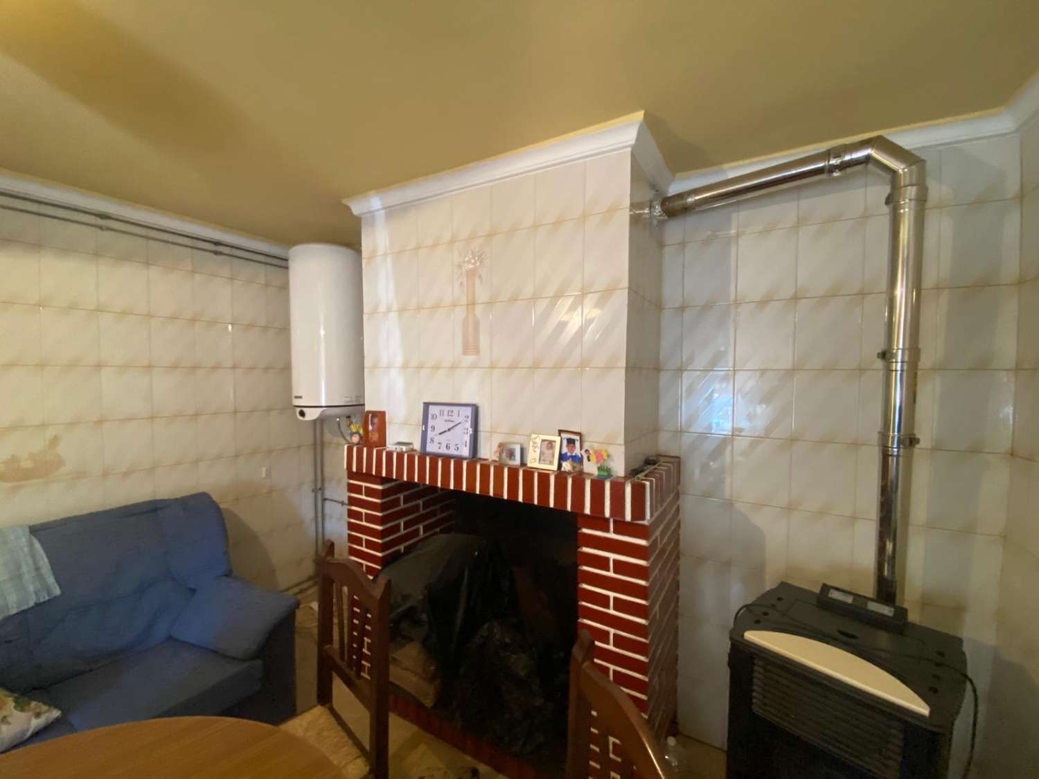 Casa de pueblo y garaje en María