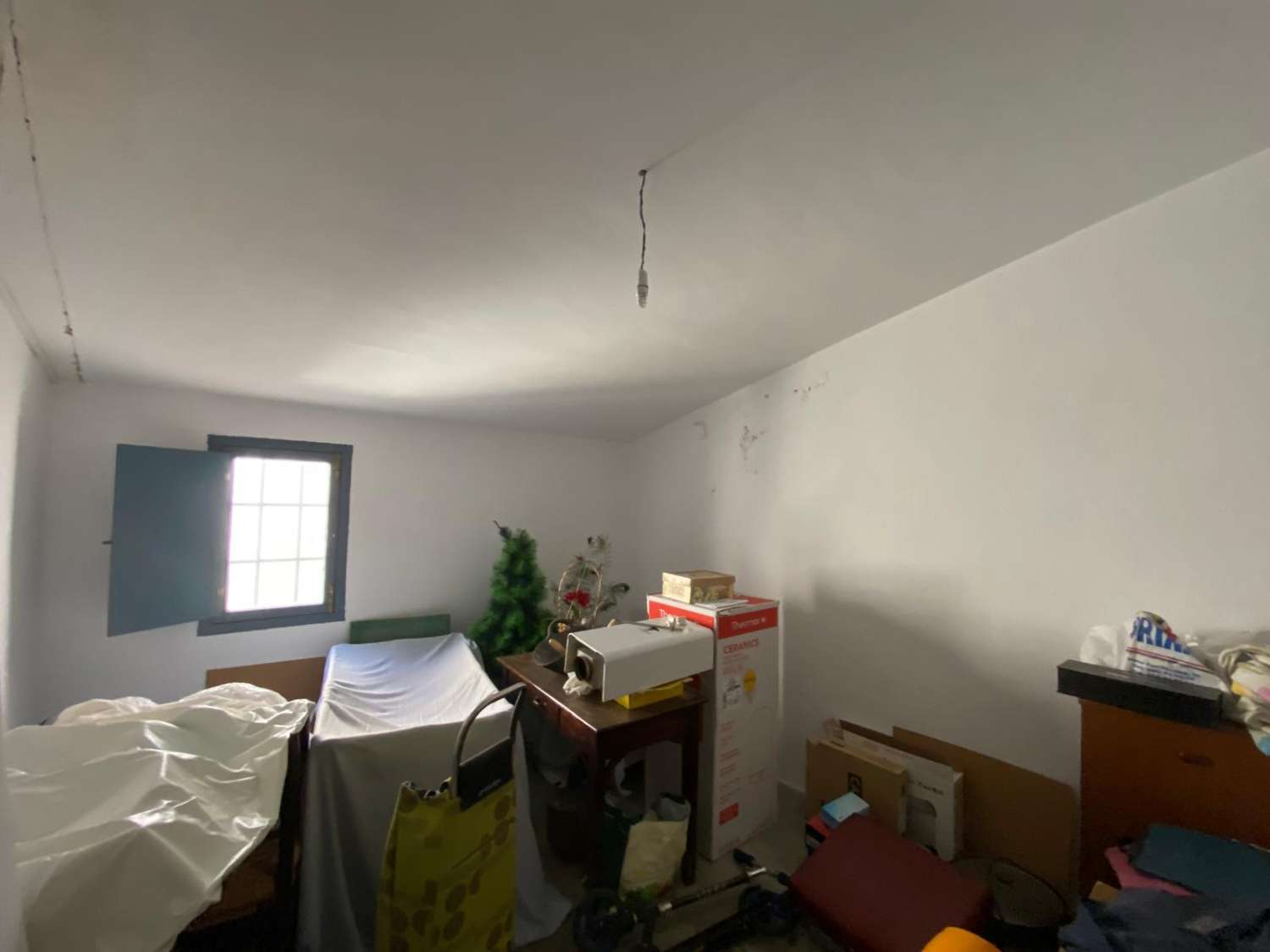 Casa de pueblo y garaje en María