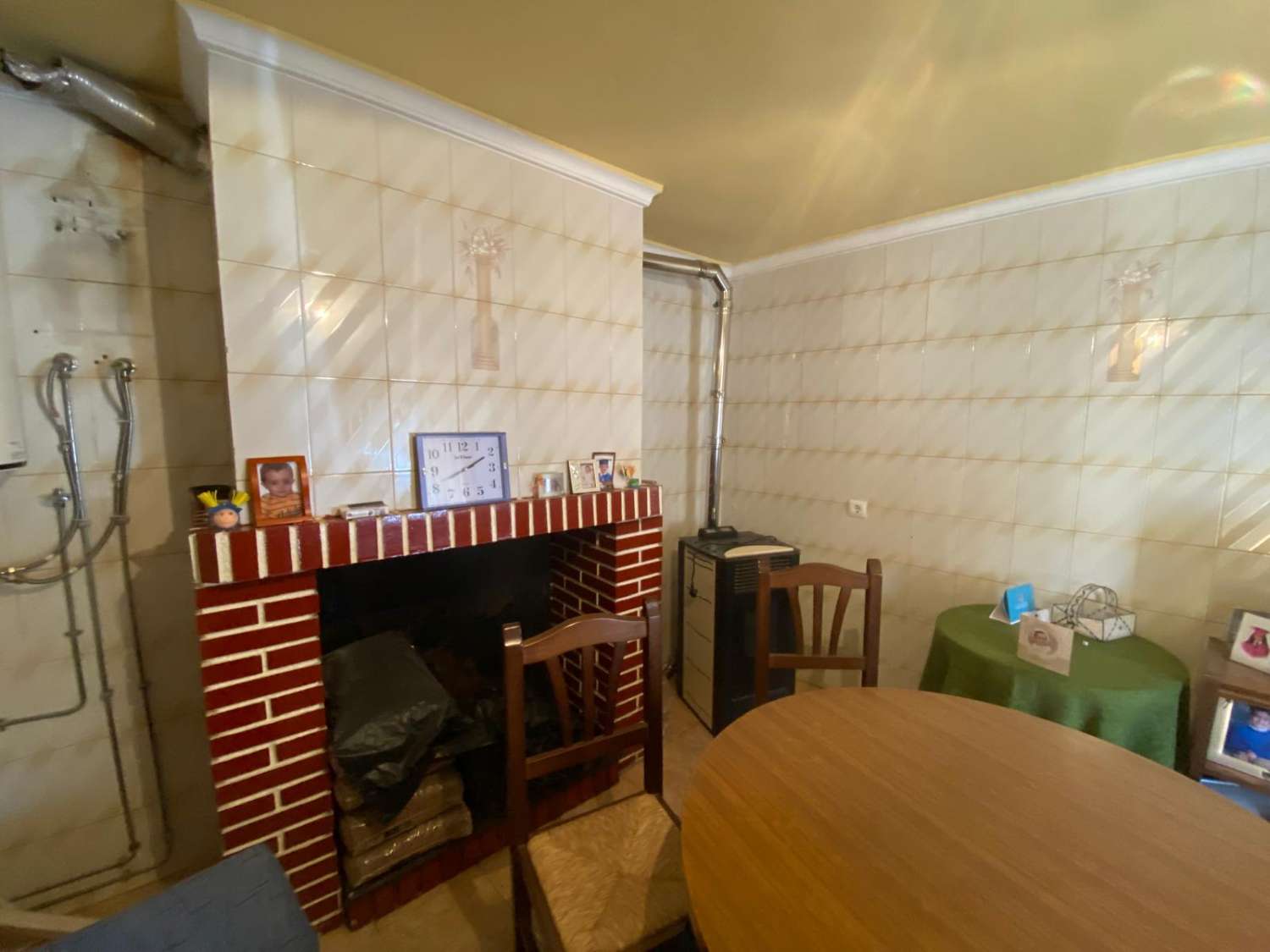 Casa de pueblo y garaje en María