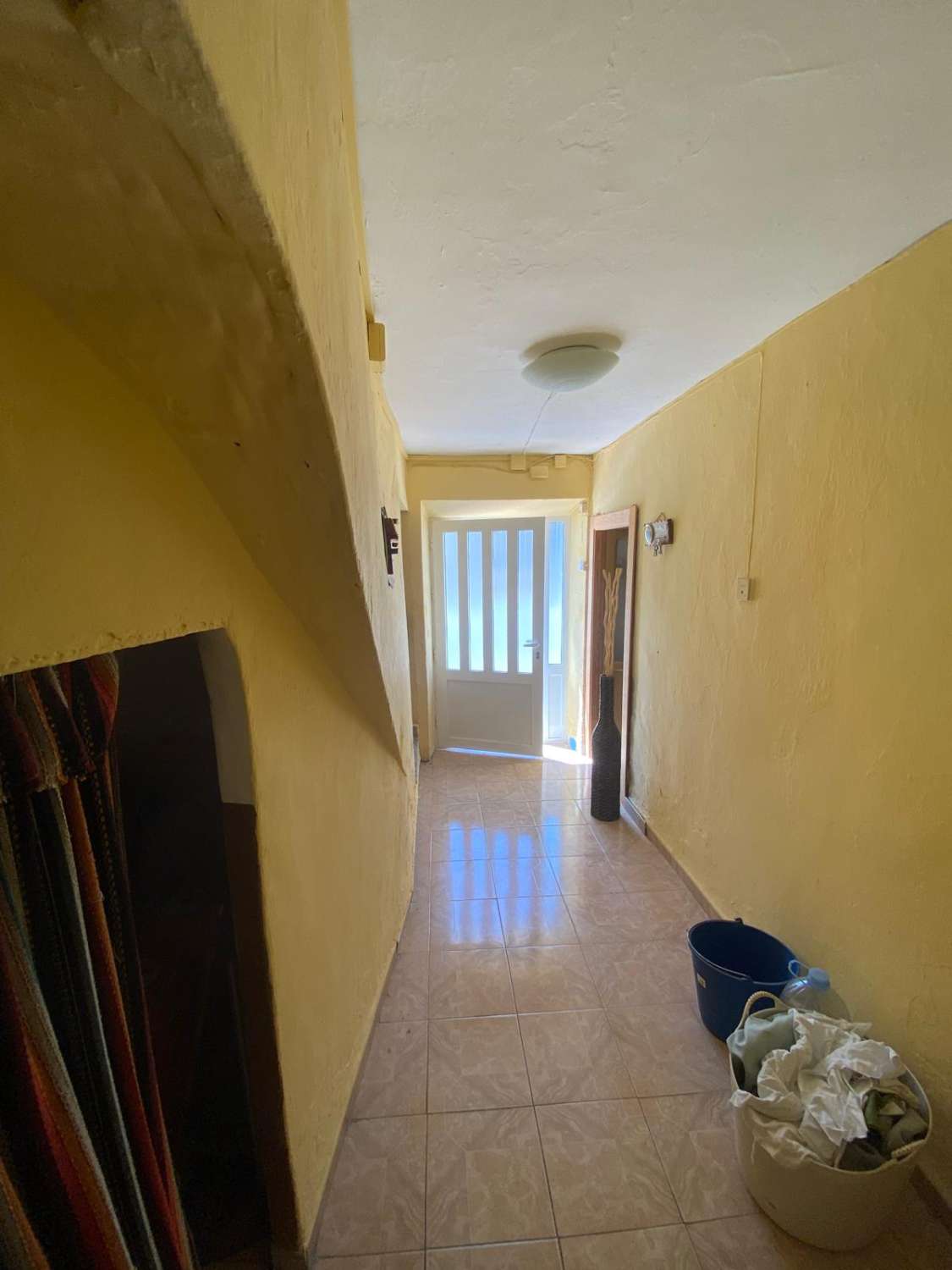 Casa de pueblo y garaje en María