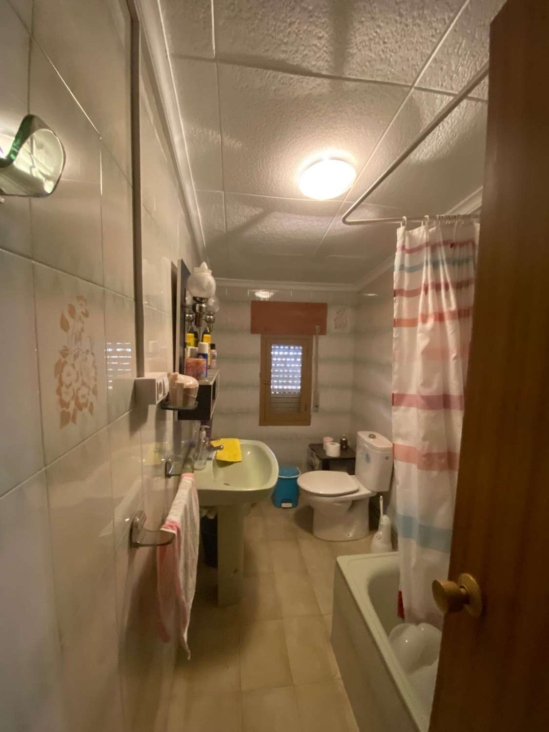 Casa de pueblo y garaje en María