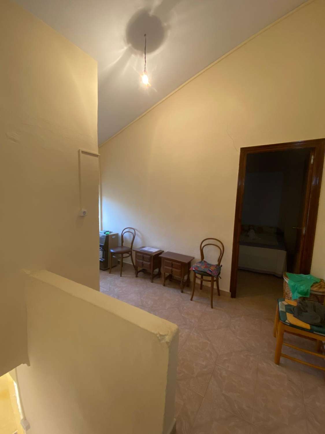 Casa de pueblo y garaje en María