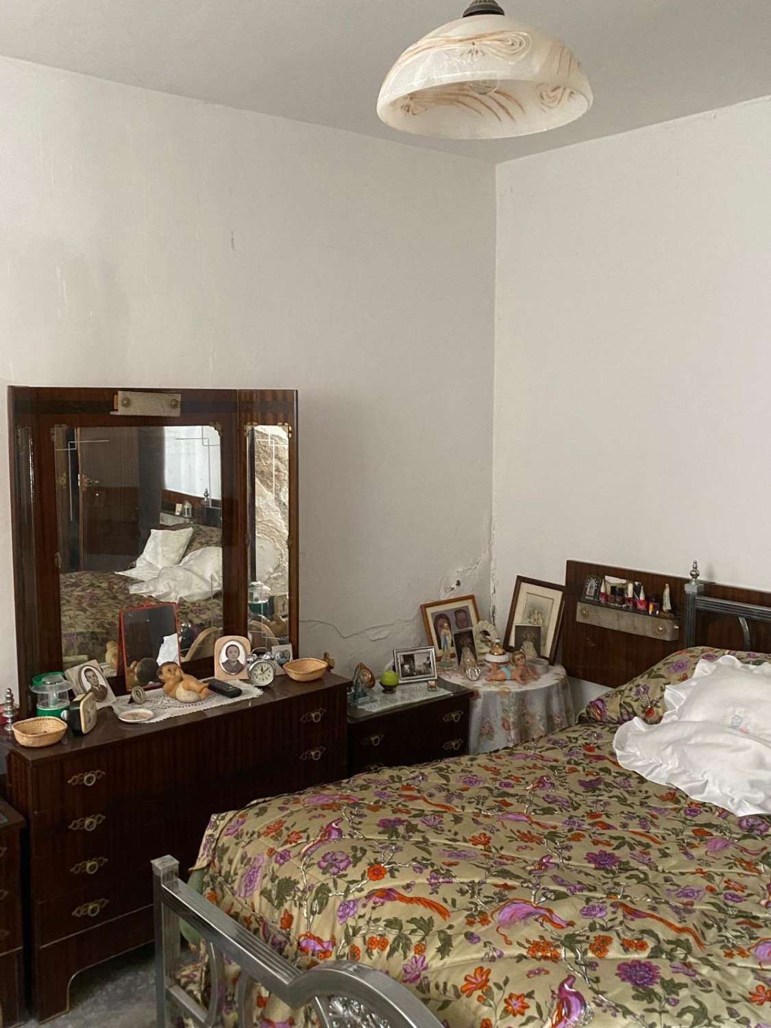 Casa de pueblo y garaje en María