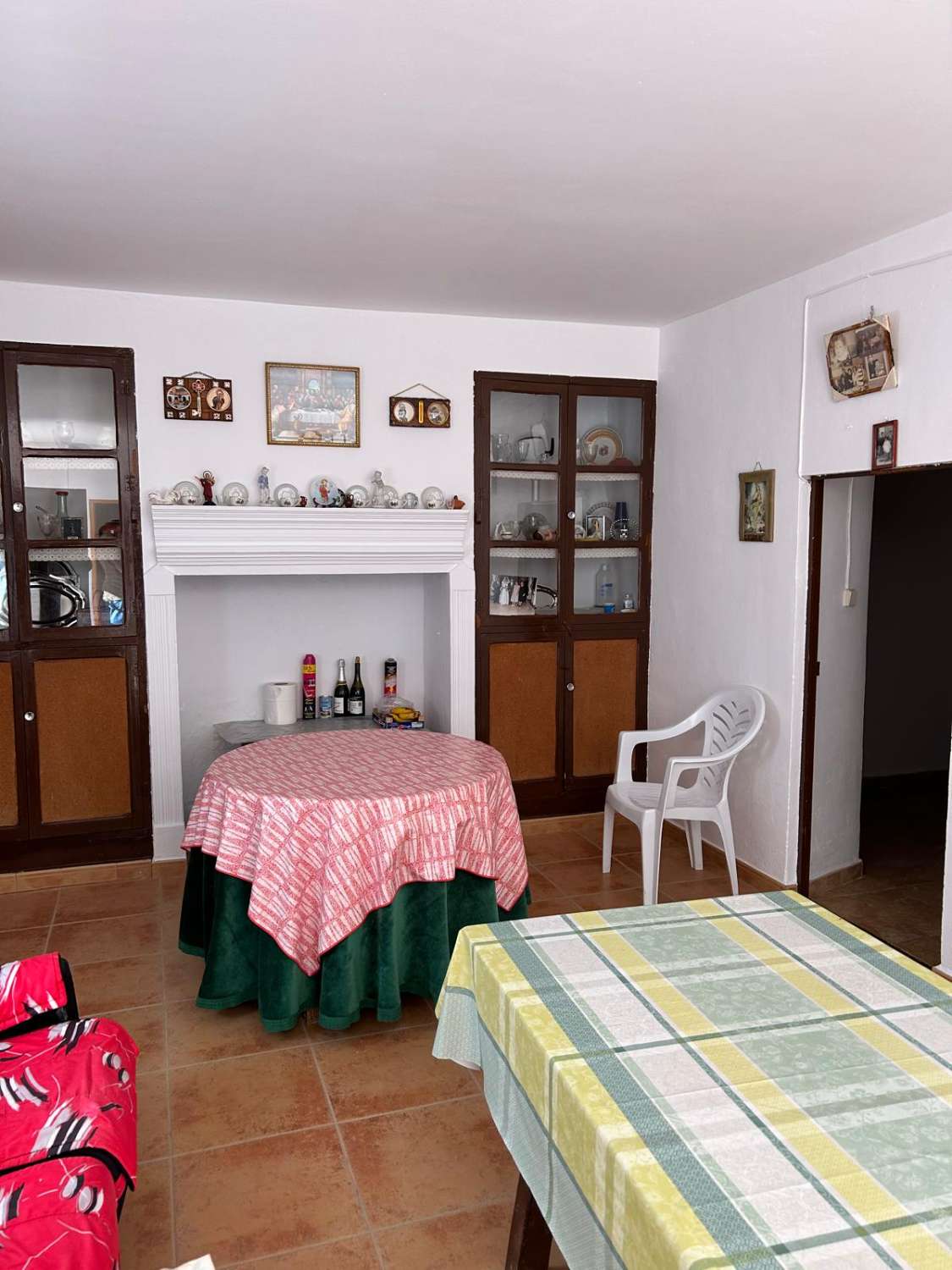 Independent property 9 km from Taberno with 7 rooms