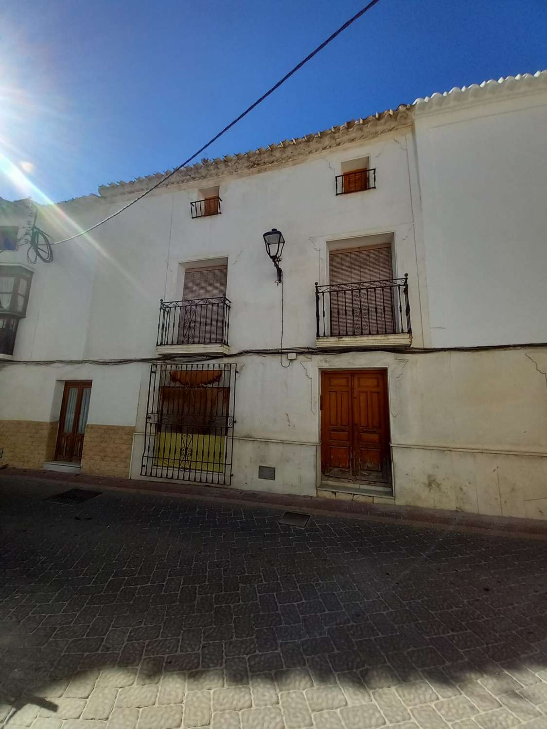House for renovation in the historic center of Vélez-Blanco
