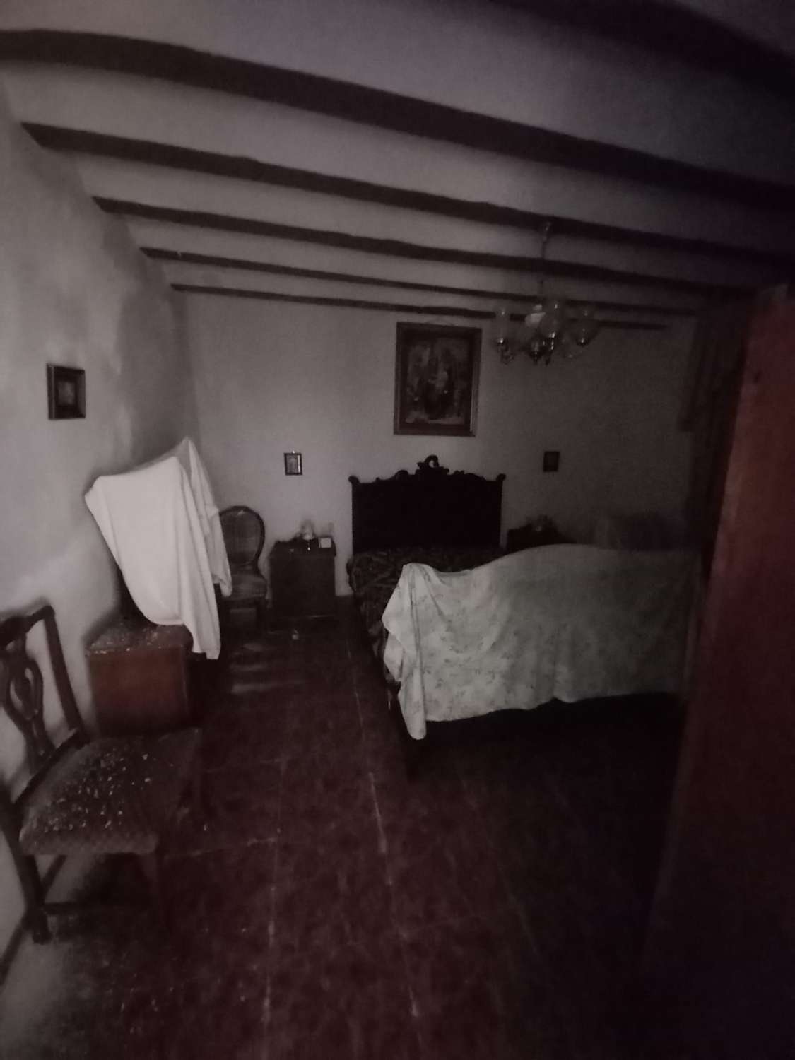 House for renovation in the historic center of Vélez-Blanco