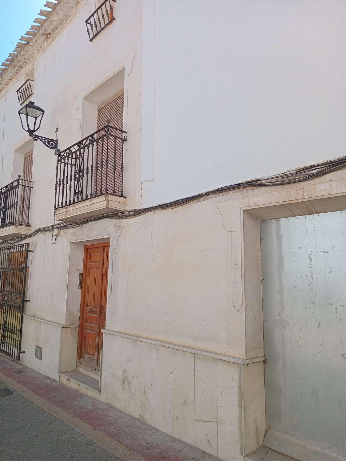 House for renovation in the historic center of Vélez-Blanco