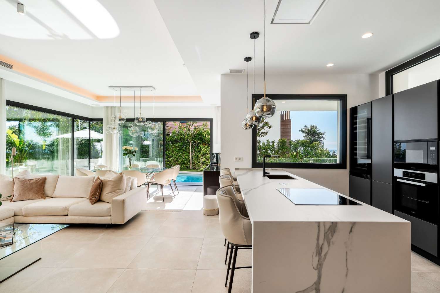 Magnífica villa con vistas al mar en Sierra Blanca, Marbella (Málaga)