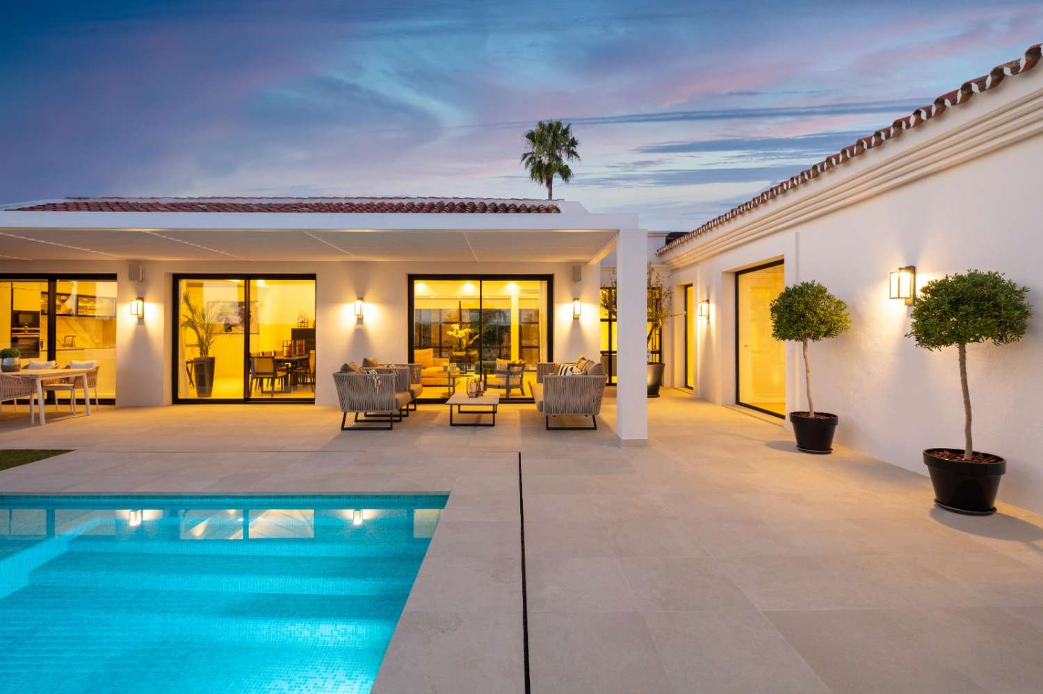Wunderschöne Villa in einer Wohnanlage, Nueva Andalucía, Marbella (Málaga)