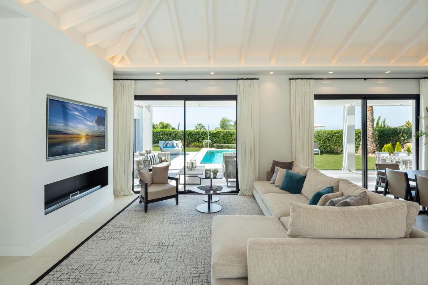 Wunderschöne Villa in einer Wohnanlage, Nueva Andalucía, Marbella (Málaga)
