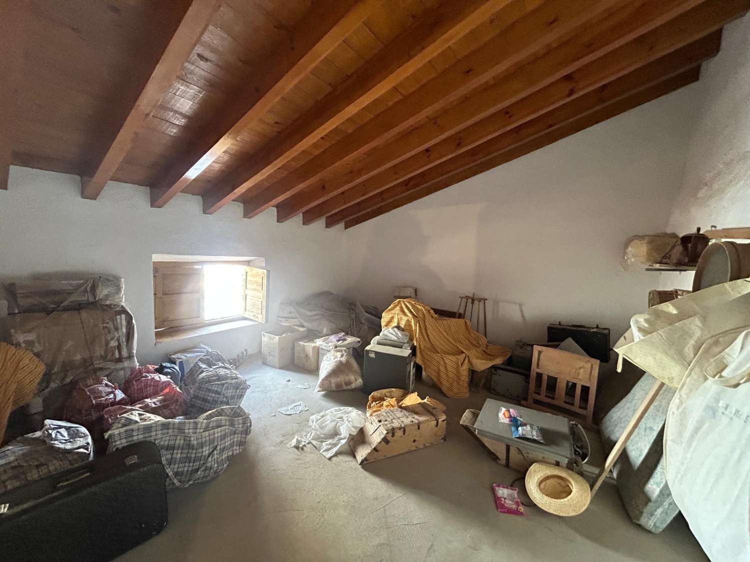 Ruim huis in het centrum van Vélez Blanco met 3 verdiepingen en 6 slaapkamers