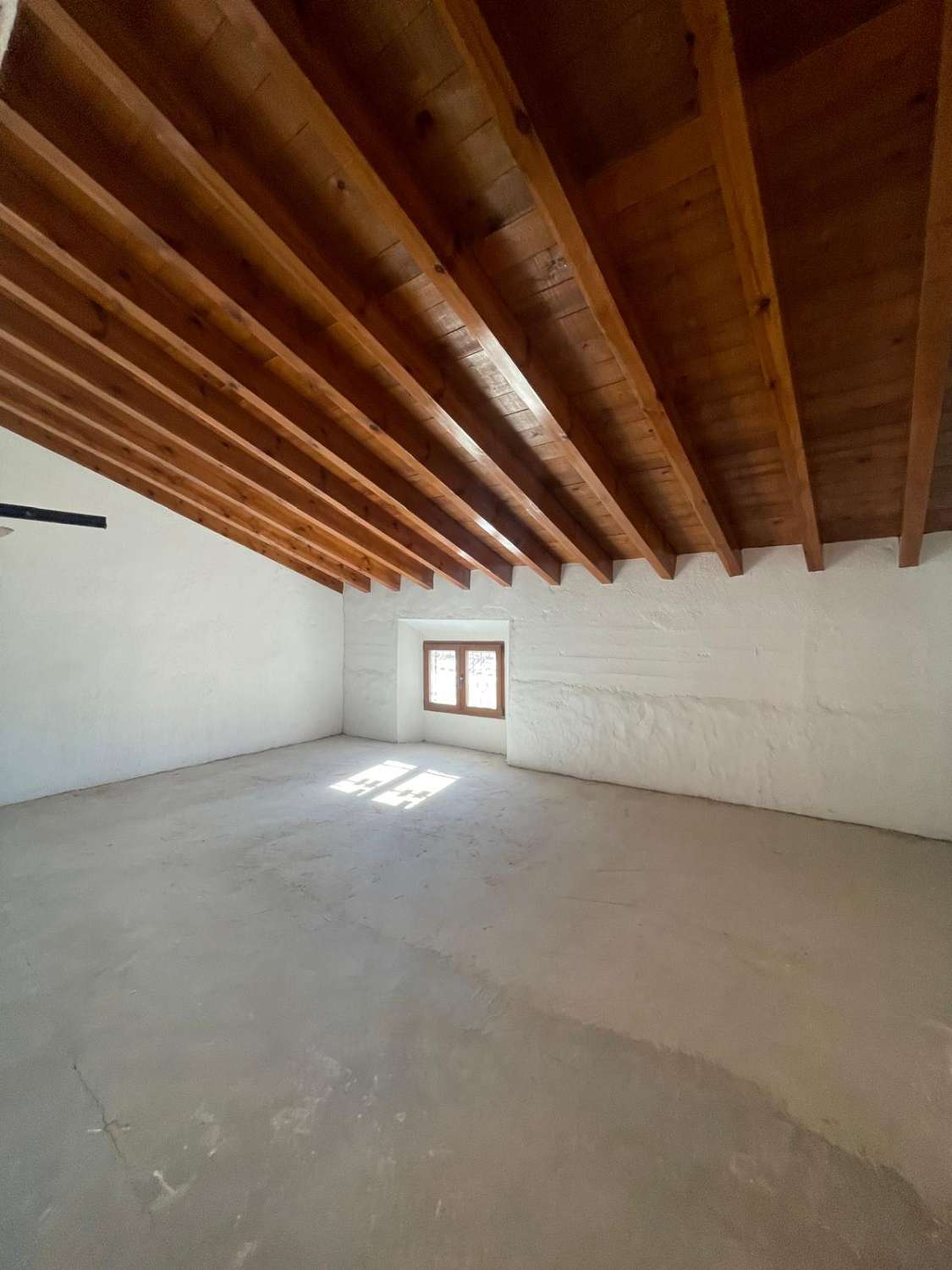 Spacious house in the center of Vélez Blanco with 6 bedrooms