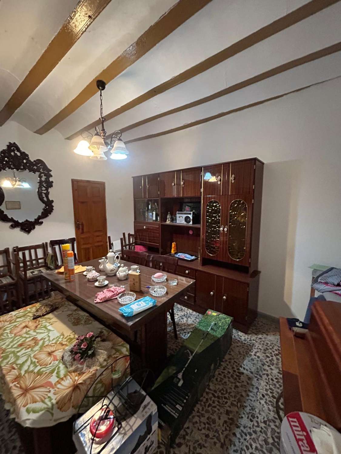 Ruim huis in het centrum van Vélez Blanco met 3 verdiepingen en 6 slaapkamers