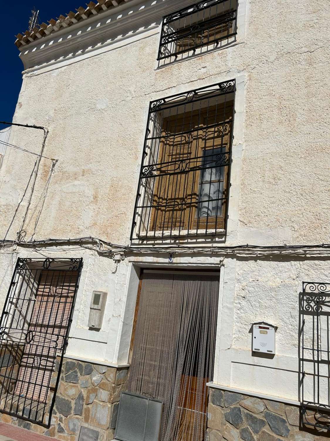 Ruim huis in het centrum van Vélez Blanco met 3 verdiepingen en 6 slaapkamers