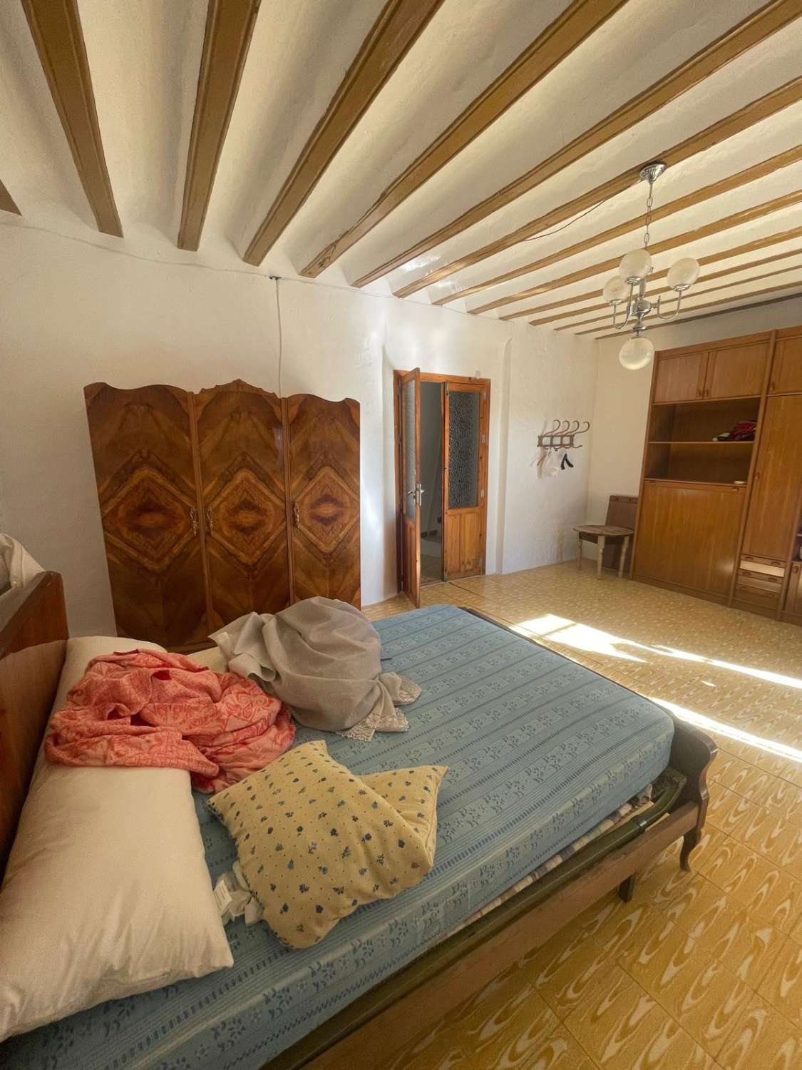 Spacious house in the center of Vélez Blanco with 6 bedrooms