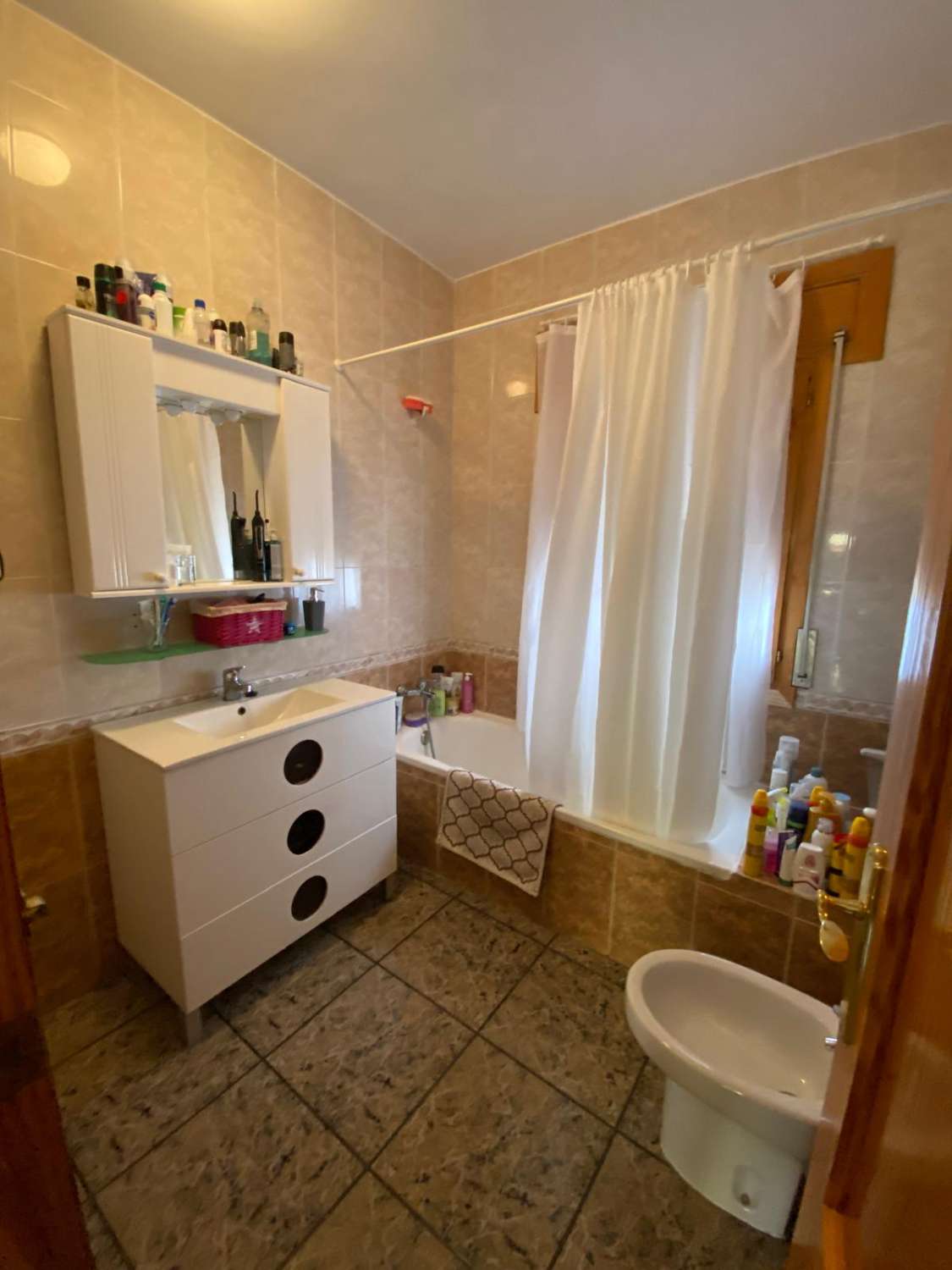 Immaculate 3 Bedroom, 2 bathroom house in Oria with outdoor space & terrace