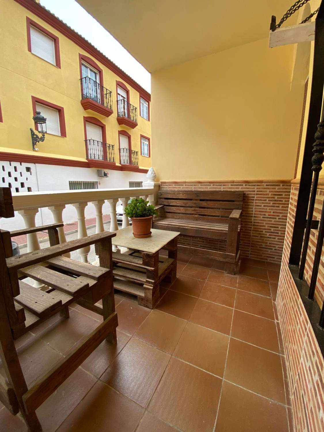 Immaculate 3 Bedroom, 2 bathroom house in Oria with outdoor space & terrace