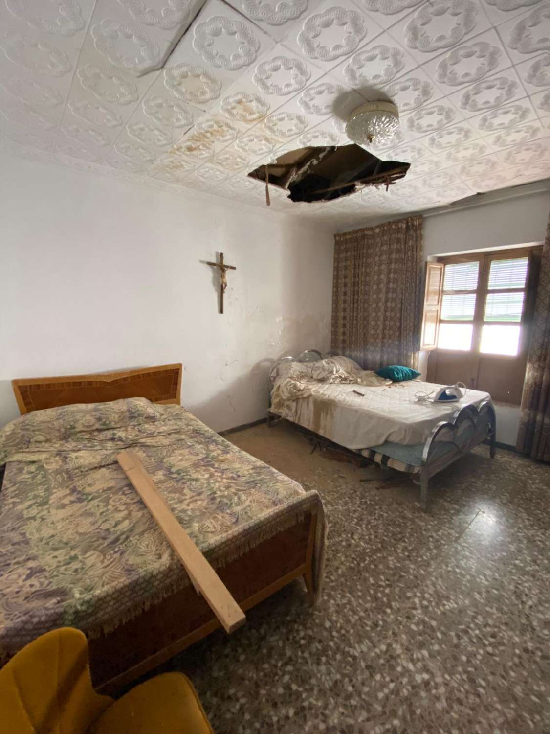 5 bedroom house in Oria with 1,700m2 of land with gardens and terraces