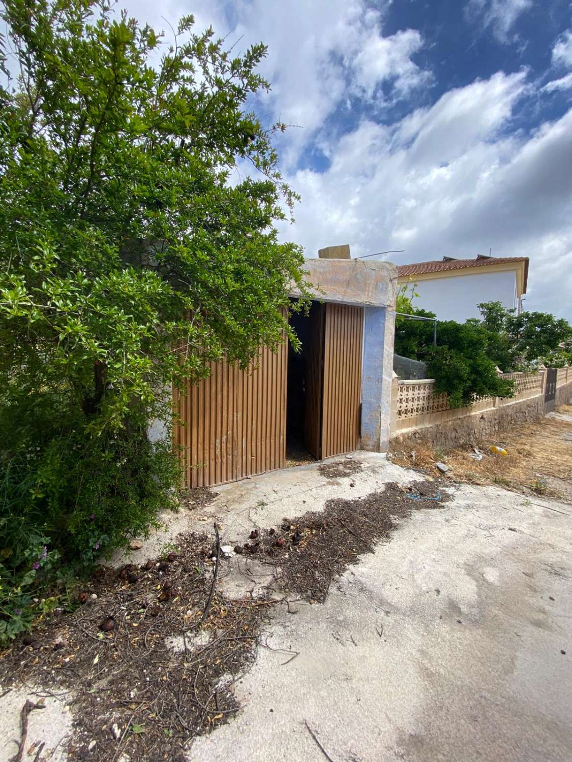 5 bedroom house in Oria with 1,700m2 of land with gardens and terraces