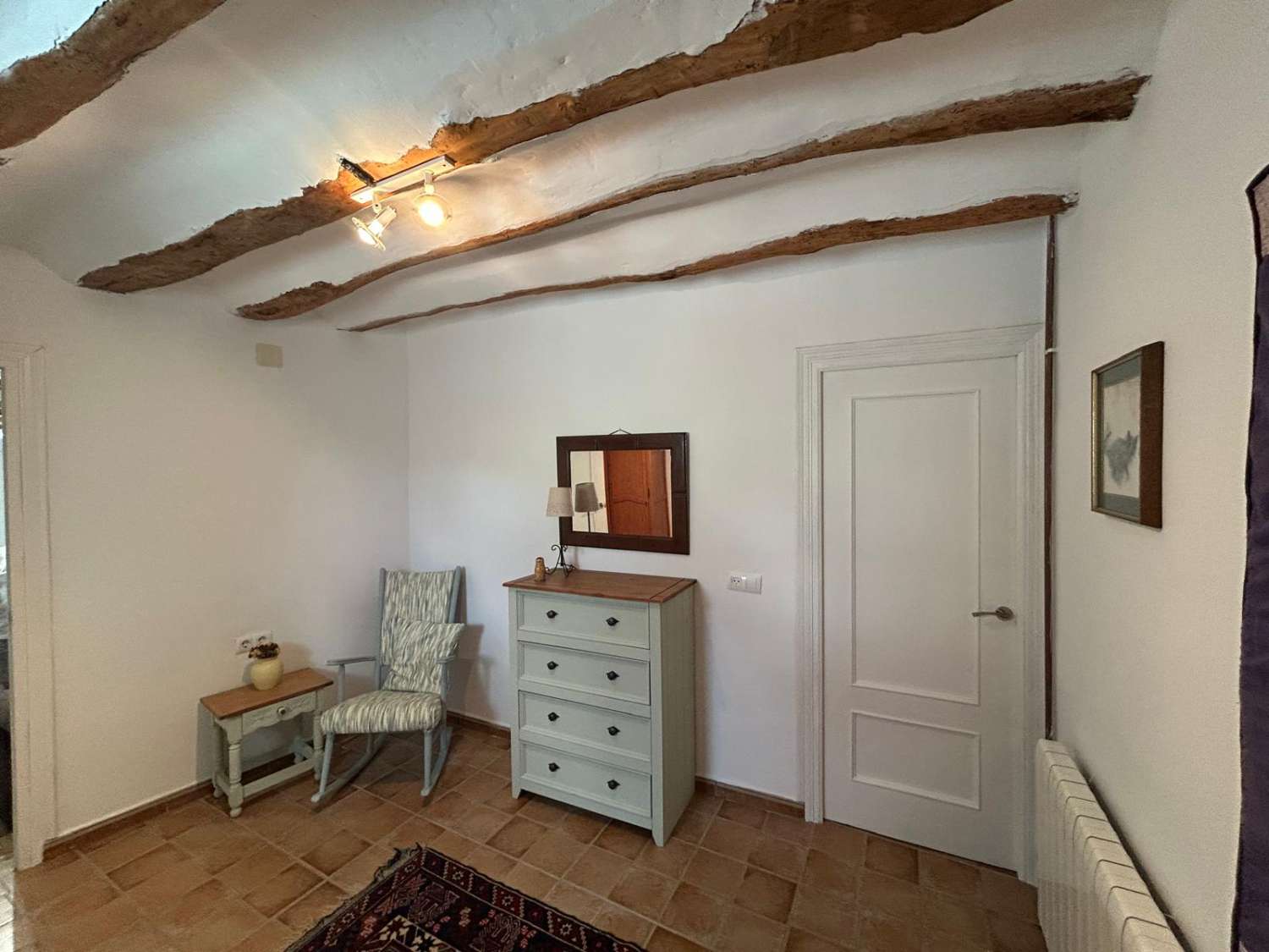 Vrijstaande woning met 3 slaapkamers en 3 badkamers, prachtig gerestaureerd