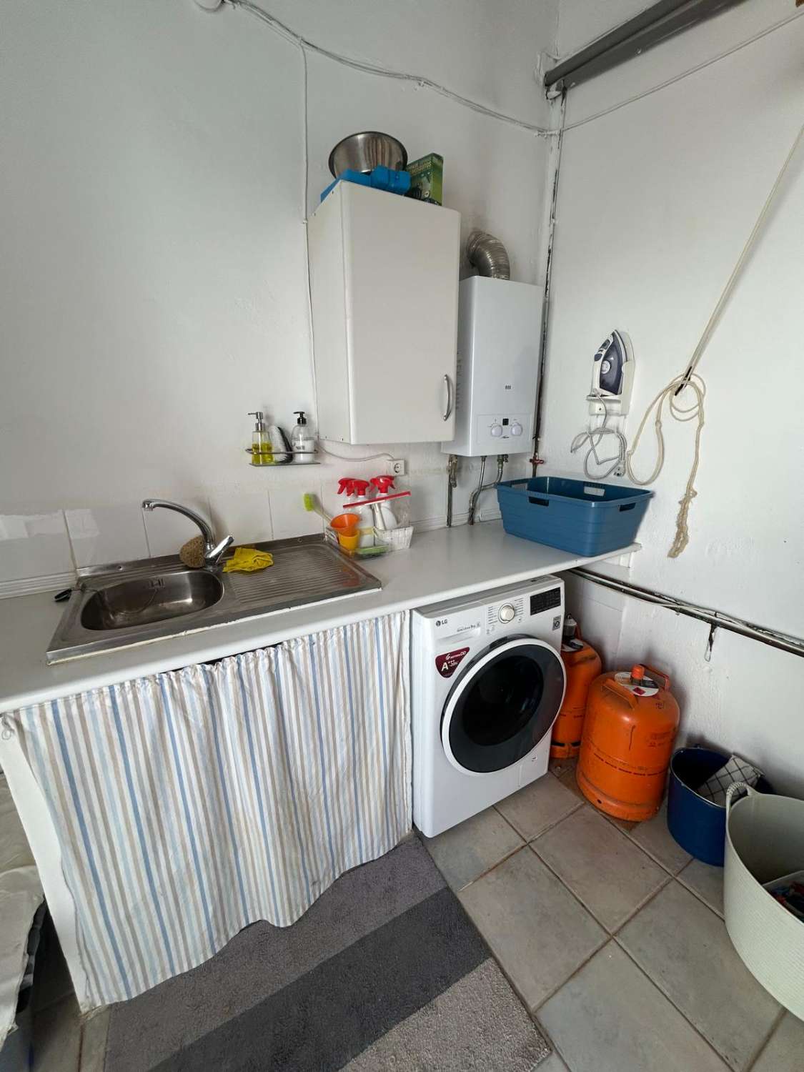 Vrijstaande woning met 3 slaapkamers en 3 badkamers, prachtig gerestaureerd