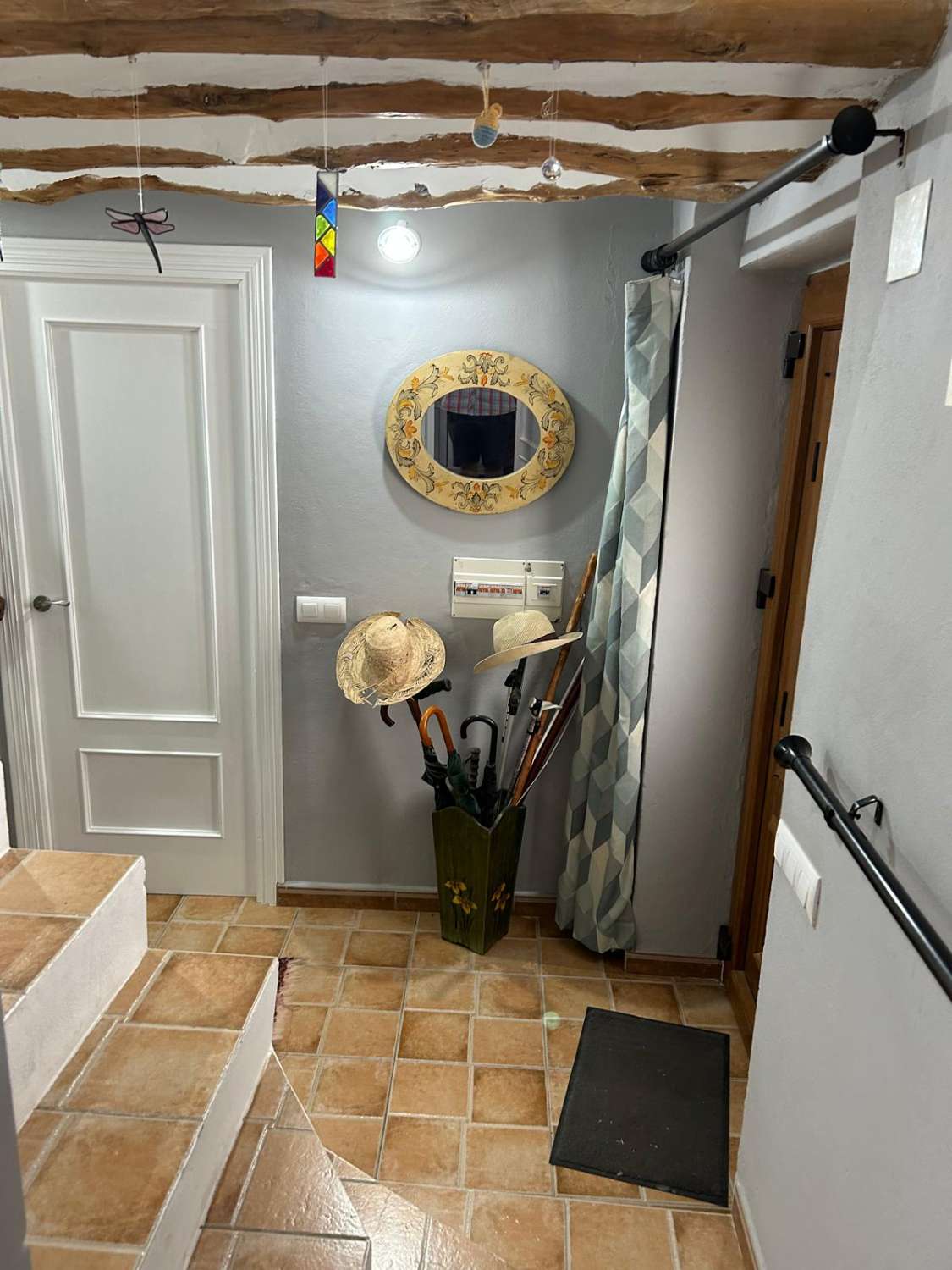 Vrijstaande woning met 3 slaapkamers en 3 badkamers, prachtig gerestaureerd