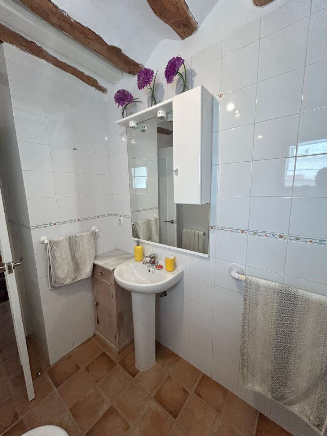 Vrijstaande woning met 3 slaapkamers en 3 badkamers, prachtig gerestaureerd