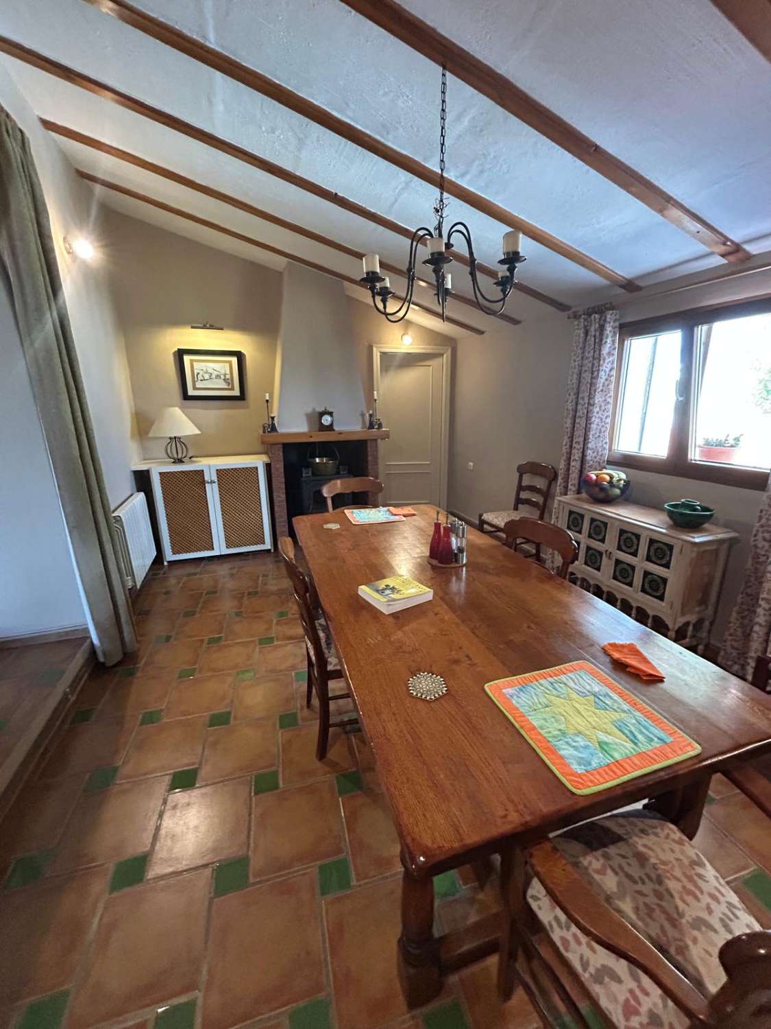 Vrijstaande woning met 3 slaapkamers en 3 badkamers, prachtig gerestaureerd
