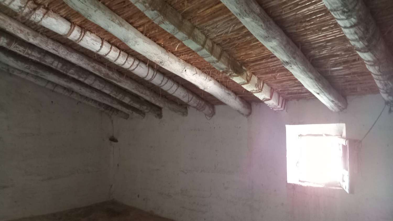 Te renoveren woning met 37.4982m2 grond in Velez Blanco