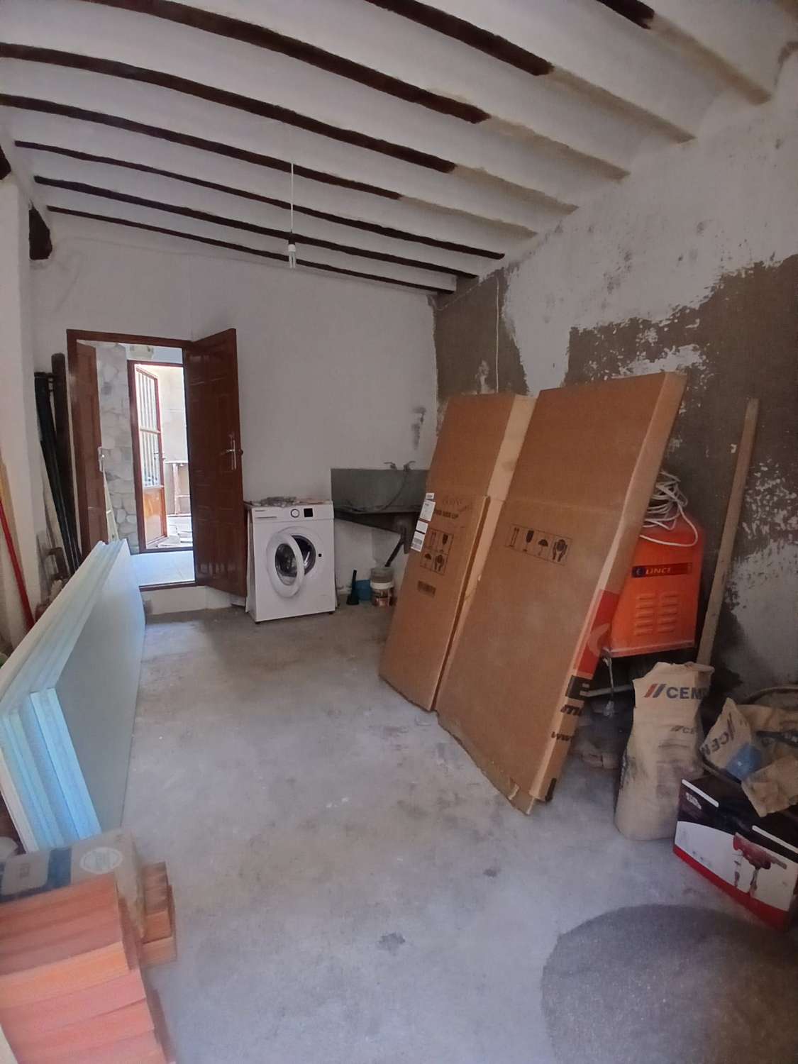 Encantadora casa de dos dormitorios en el corazón de Vélez Rubio con patio.