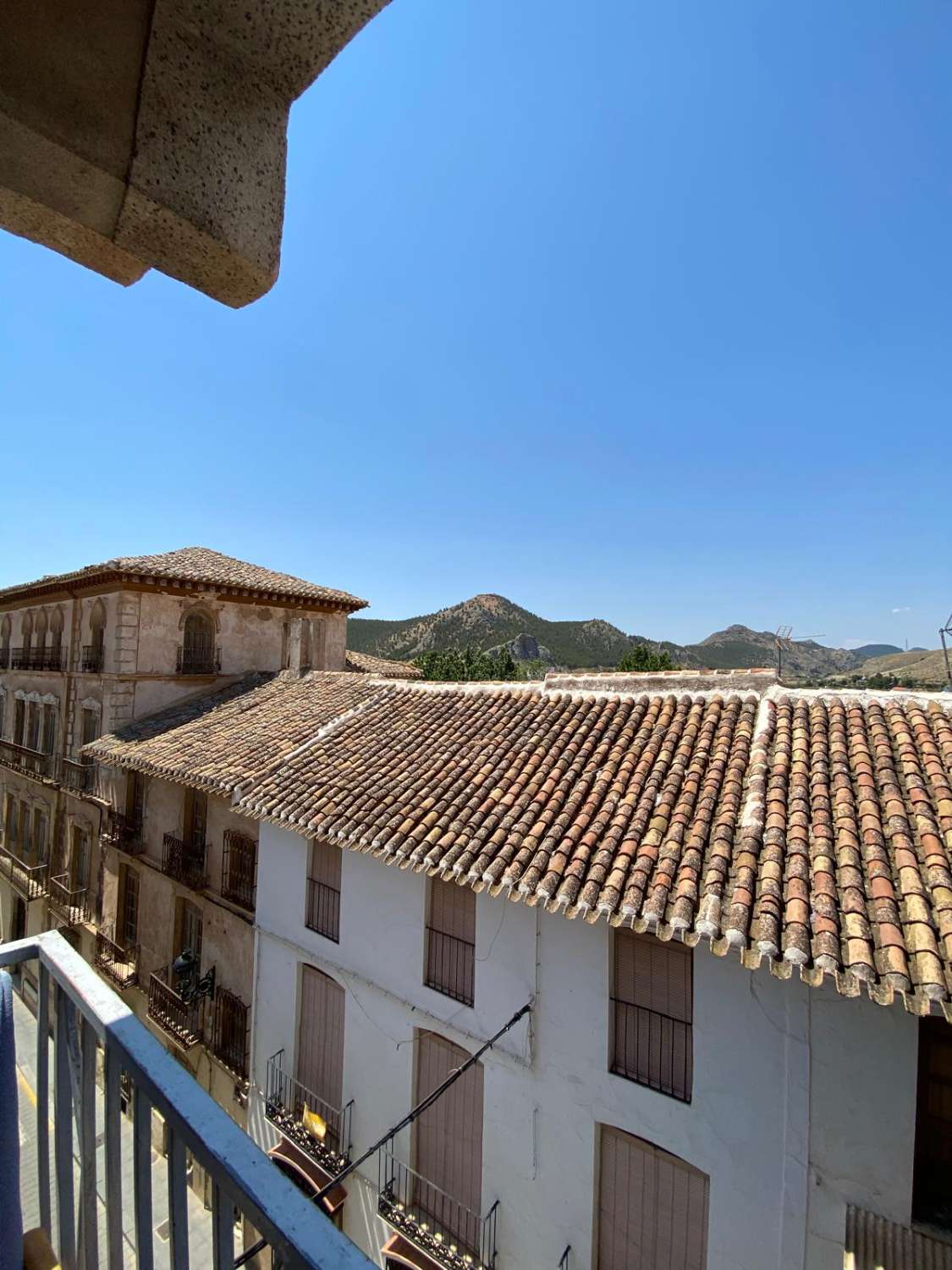 Fantástico apartamento con balcón en el corazón de Vélez Rubio.