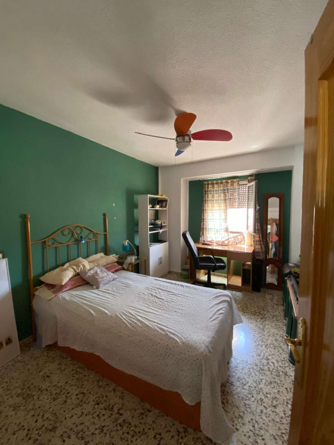 Fantástico apartamento con balcón en el corazón de Vélez Rubio.