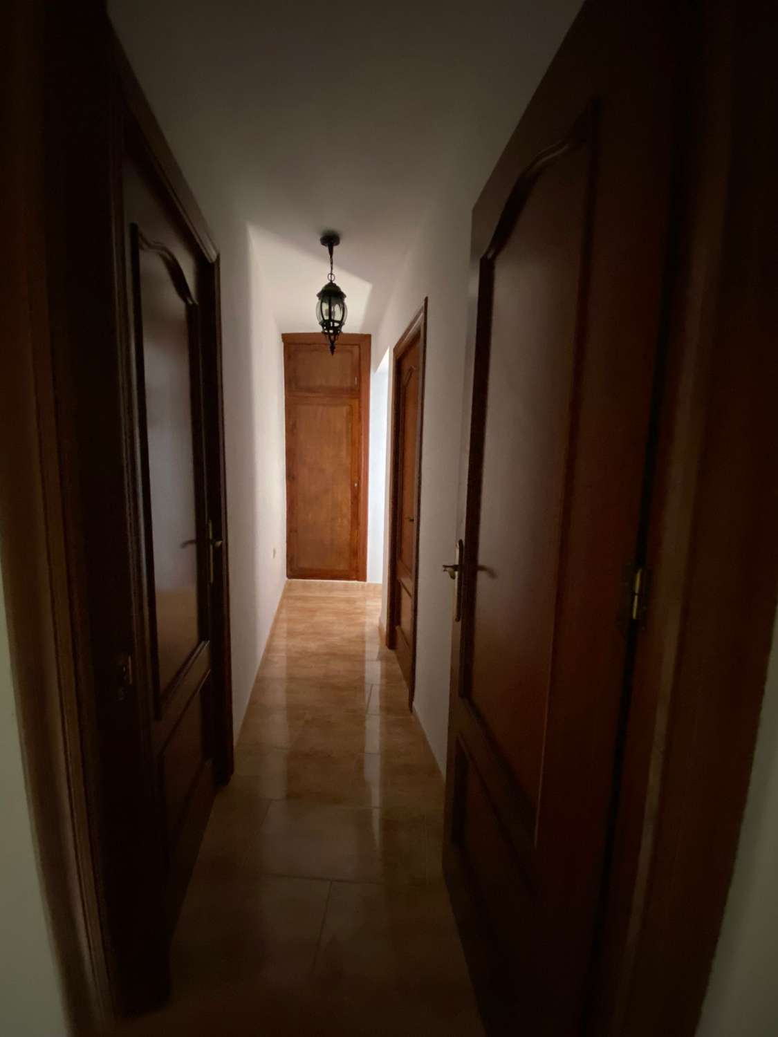 Impresionante casa  con balcones y espacio exterior en el corazón de Vélez Blanco.