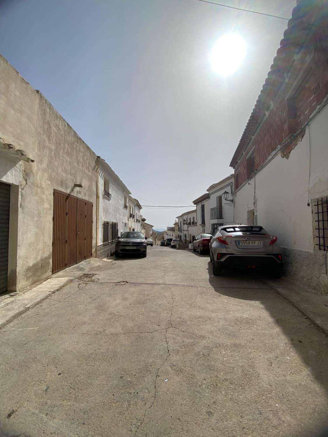 Impresionante casa  con balcones y espacio exterior en el corazón de Vélez Blanco.