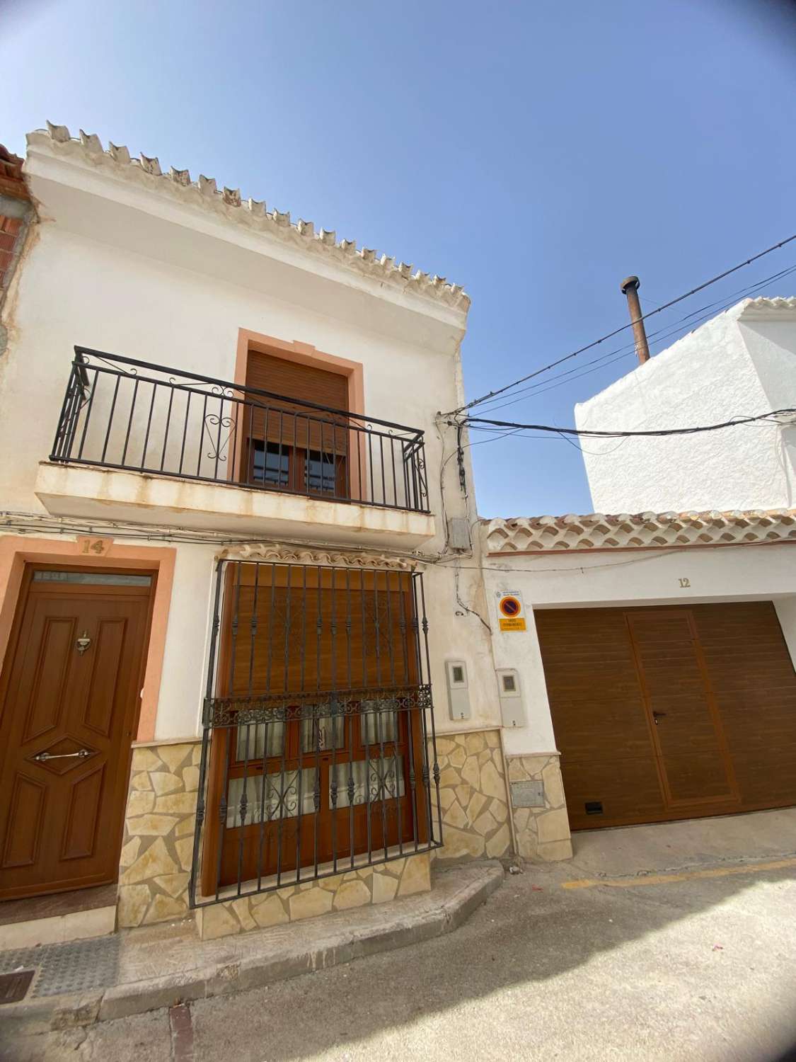 Impresionante casa  con balcones y espacio exterior en el corazón de Vélez Blanco.