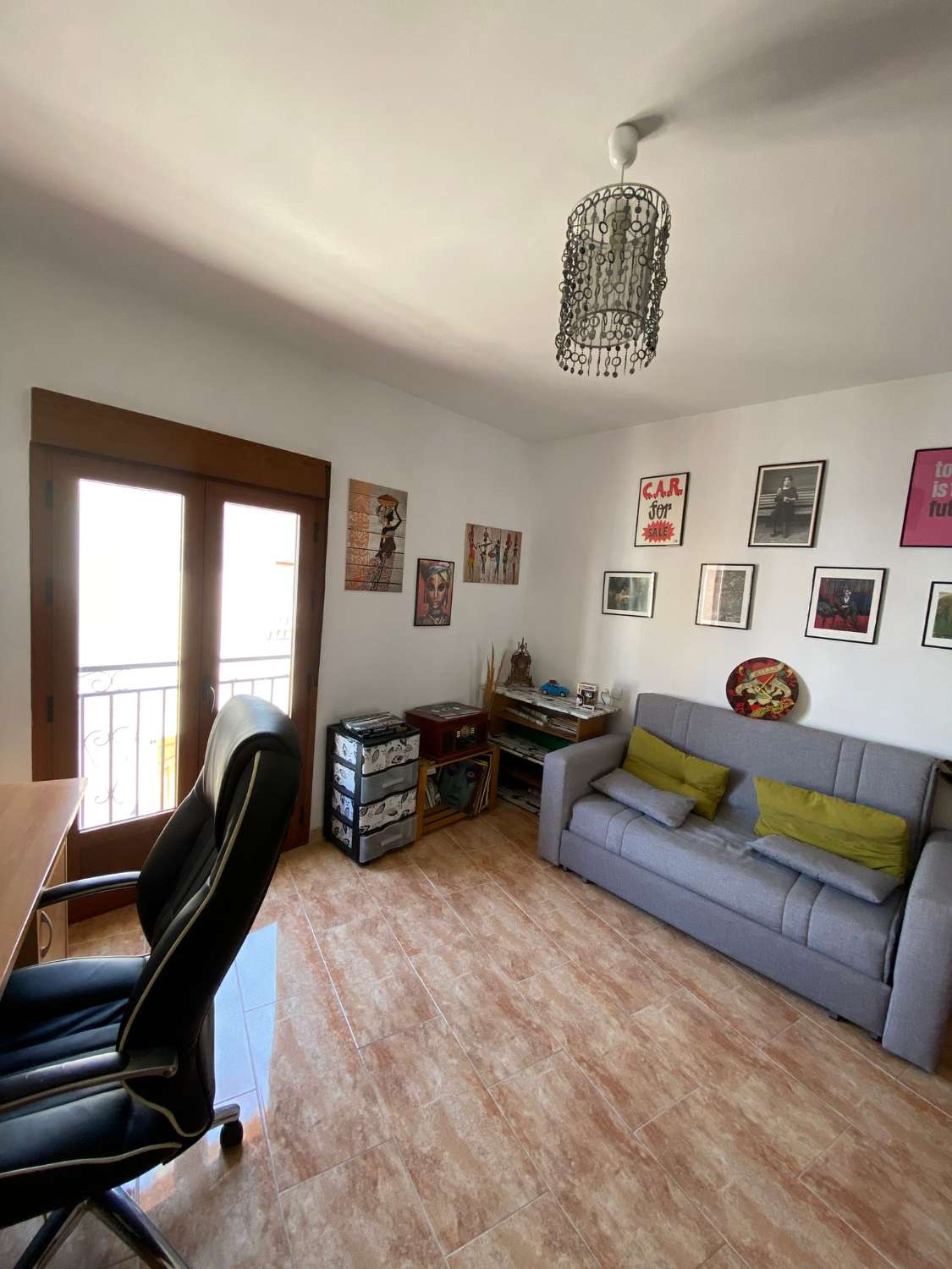 Impresionante casa  con balcones y espacio exterior en el corazón de Vélez Blanco.