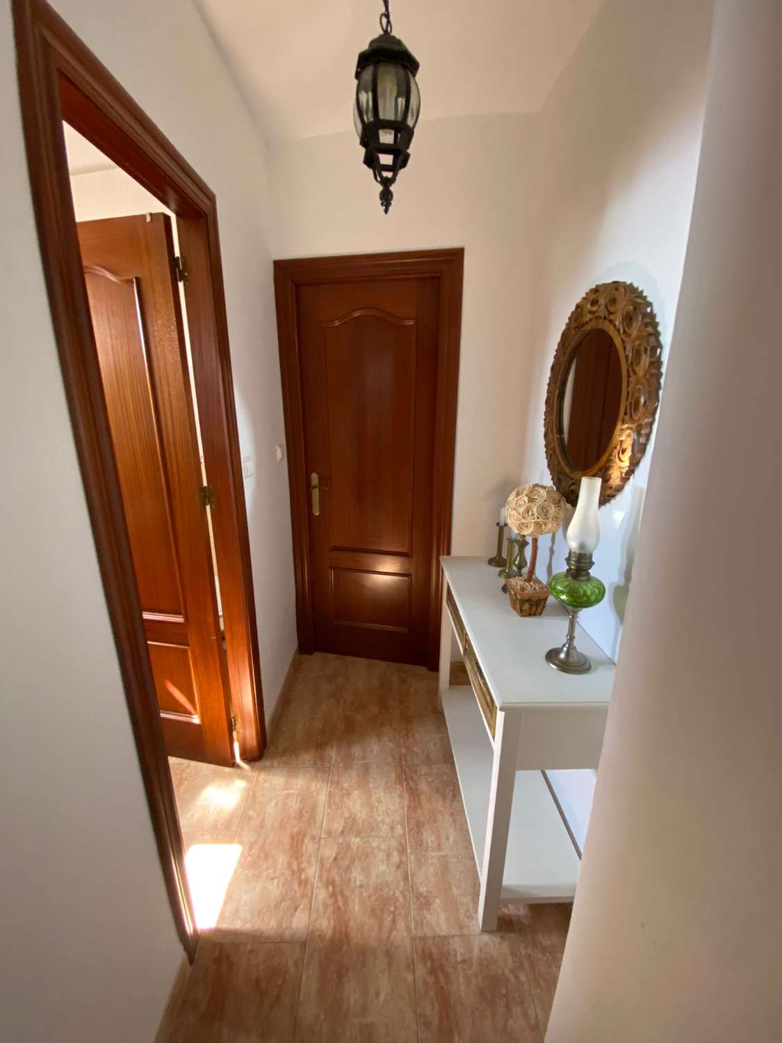 Impresionante casa  con balcones y espacio exterior en el corazón de Vélez Blanco.